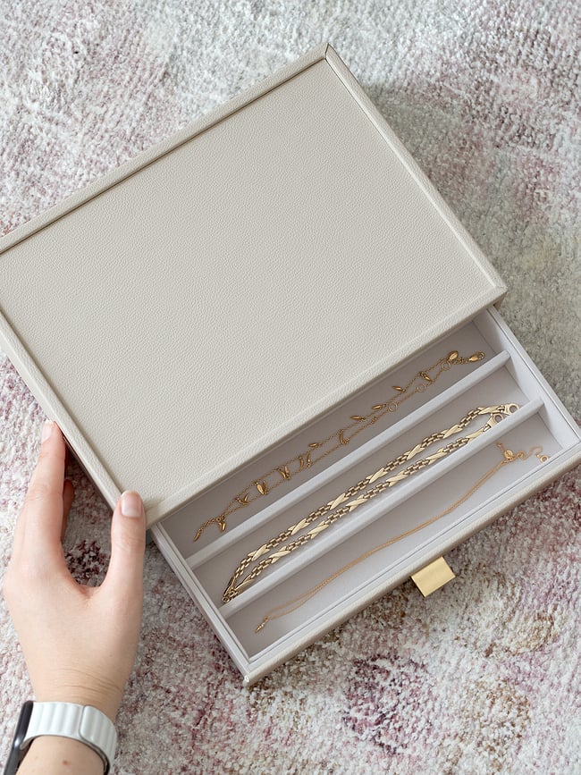 Stackers Classic Kutija za Nakit s ladicom za ogrlice taupe