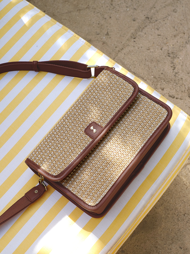 Stackers Raffia Sac à Bandoulière avec porte-cartes et miroir, marron