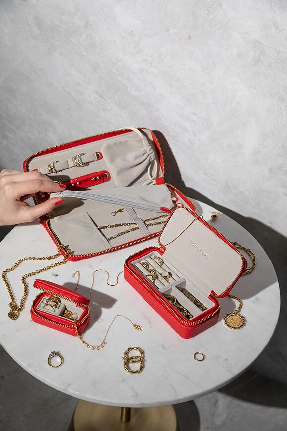 Stackers Potovalna škatla za nakit z mestom za prstane, bordo