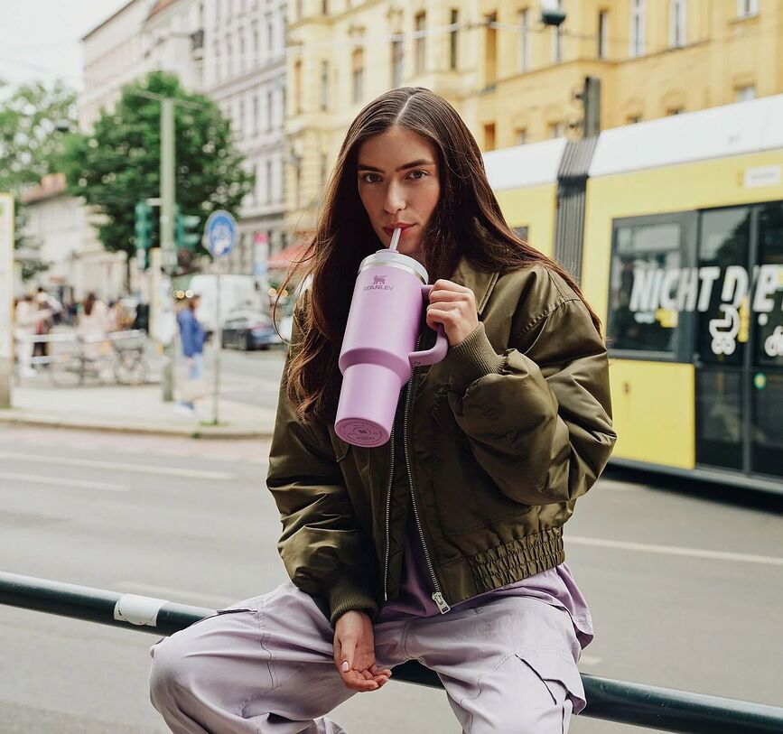 Vaso Térmico Quencher H2.0, 1,18 l, Cherry Blossom, con pajita