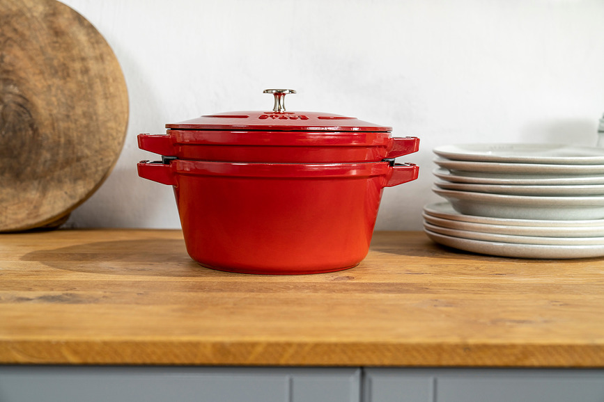 Staub gryde 24 cm, rød, med pande og låg, 3 dele