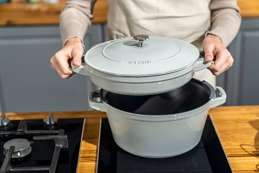 Staub Lonec s ponvijo in pokrovom, 24 cm, rdeč, 3-delni set