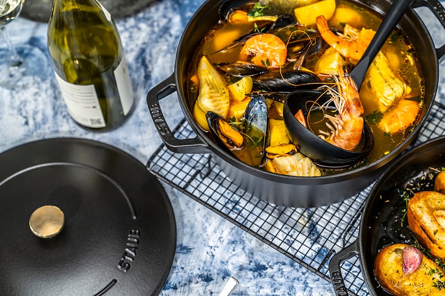 Staub Lonec s ponvijo in pokrovom, 24 cm, rdeč, 3-delni set