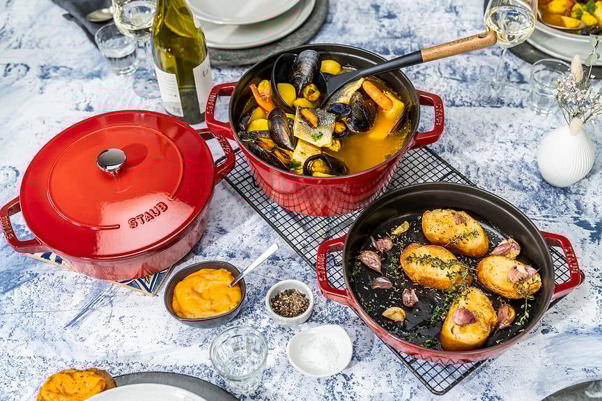 Staub Σετ Μαγειρικών Σκευών, με τηγάνι και καπάκι, 24 cm, λευκή τρούφα, 4 τμχ