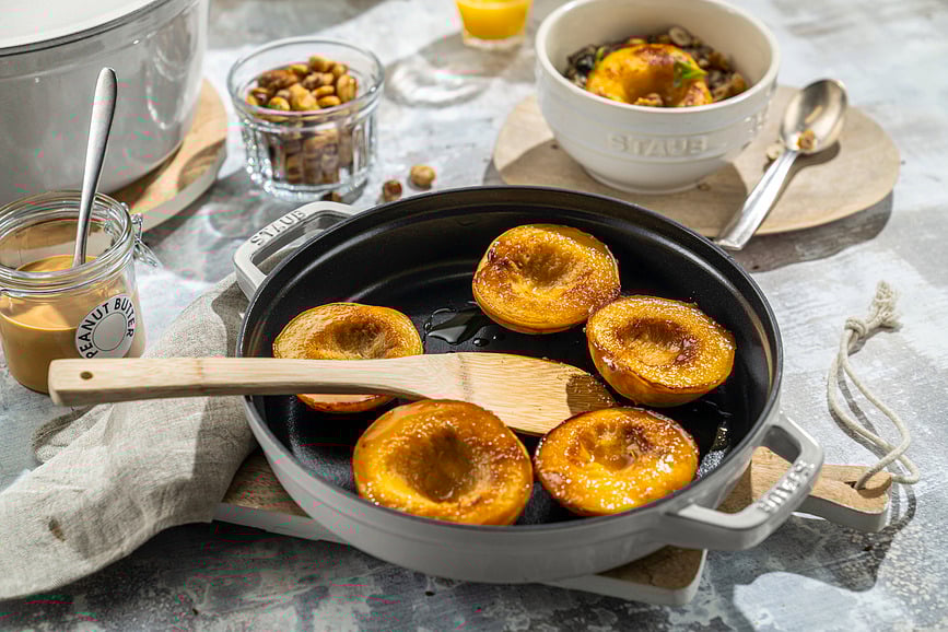 Staub Σετ Μαγειρικών Σκευών, με τηγάνι και καπάκι, 24 cm, λευκή τρούφα, 4 τμχ