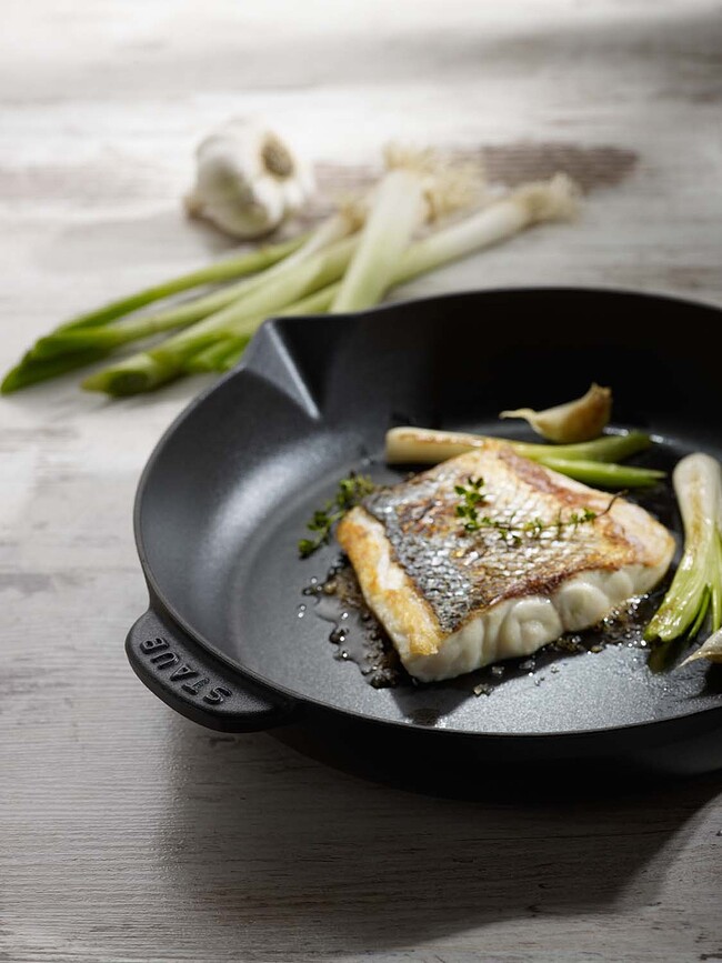 Staub Τηγάνι με μεταλλική λαβή, 26 cm, μαύρο