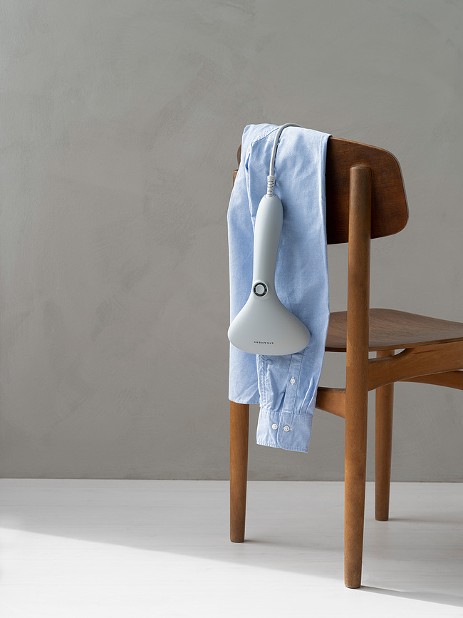 Cirrus 2 Parno Glačalo ručno za odjeću crno