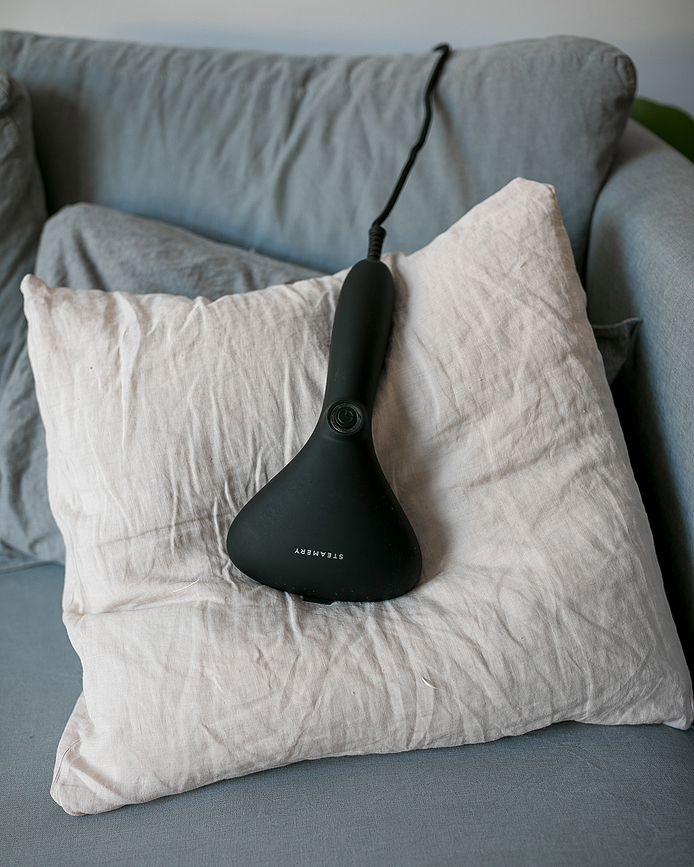 Cirrus 2 Ατμοσιδερωτής χειρός, μαύρος