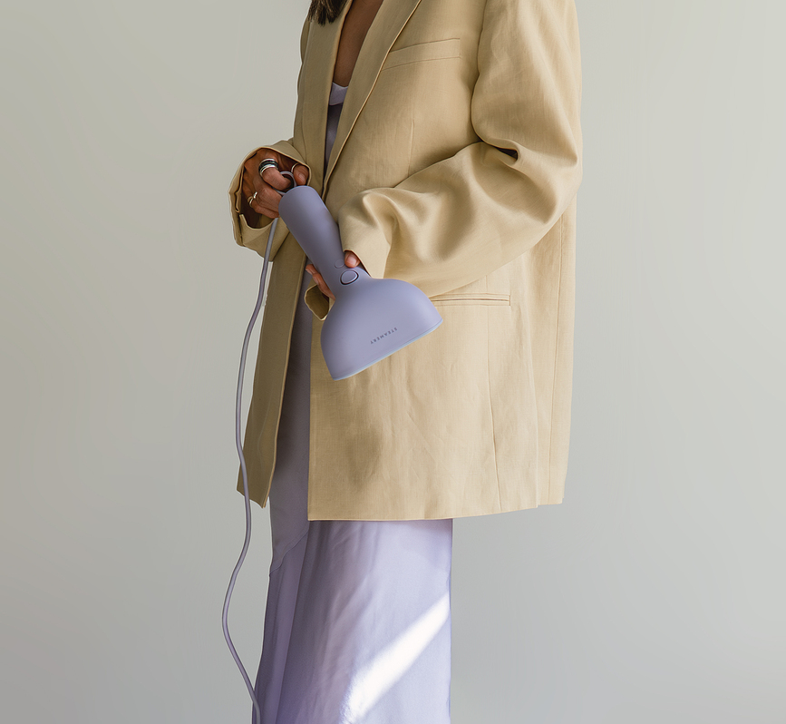 Cirrus X Ročni parni likalnik za oblačila, črn