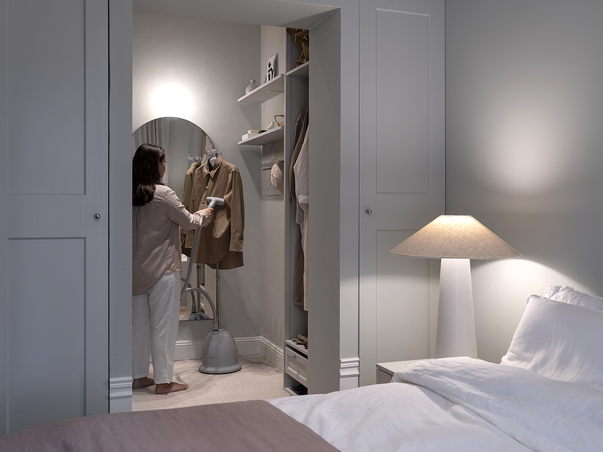 Cumulus Stoječi parni likalnik za oblačila, siv