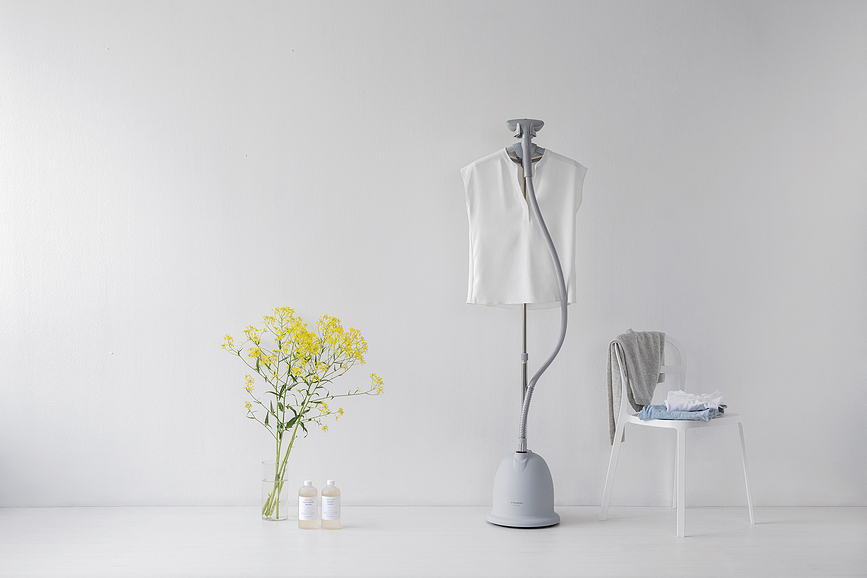 Cumulus Stoječi parni likalnik za oblačila, siv