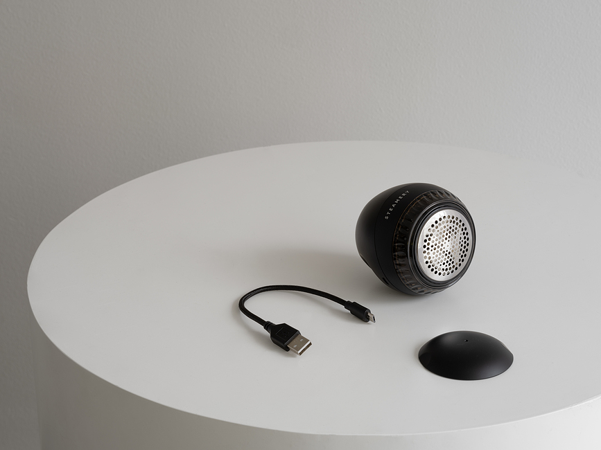 Pilo 1 Puholovec za oblačila, črn