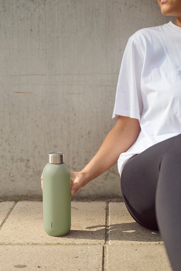 Botella térmica Keep Cool 600 ml blanco roto de reciclaje