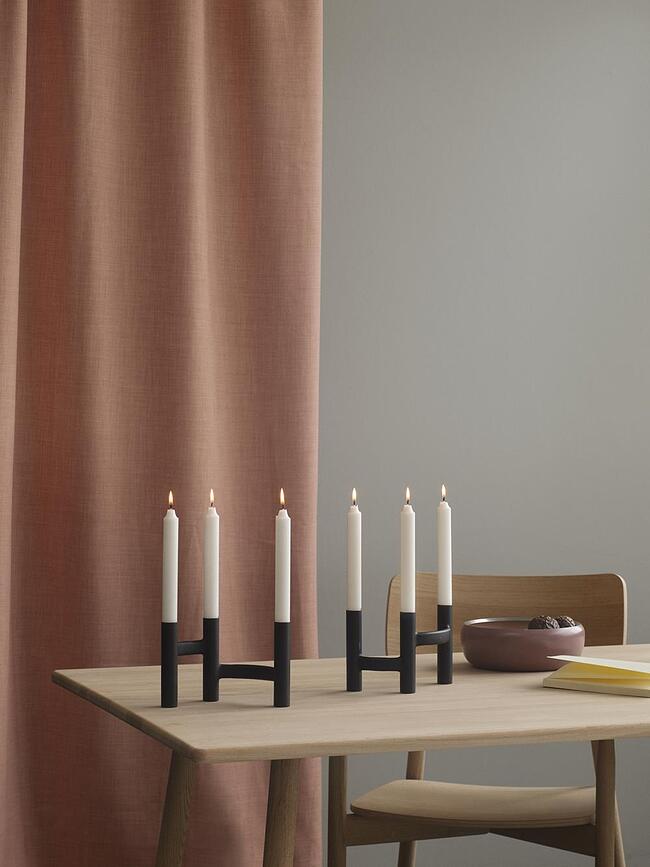 Candelabro Ora, de tres brazos