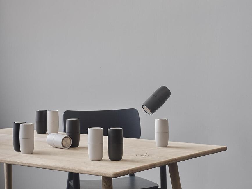 Foster Moulin à sel ou à poivre, gris clair