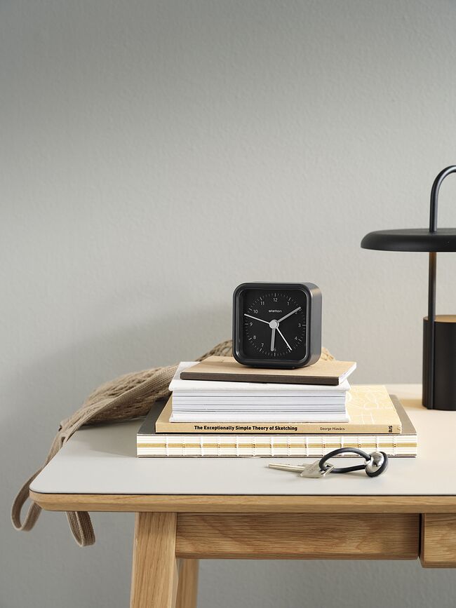 Okiru Budilica plava