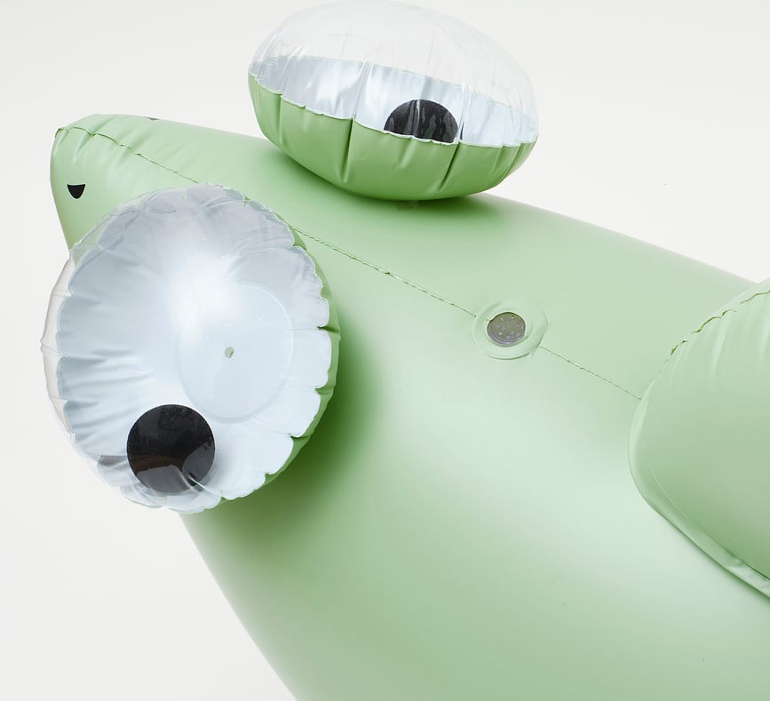 Aspersor Hinchable Sunnylife Shark Tribe, grande, para niños