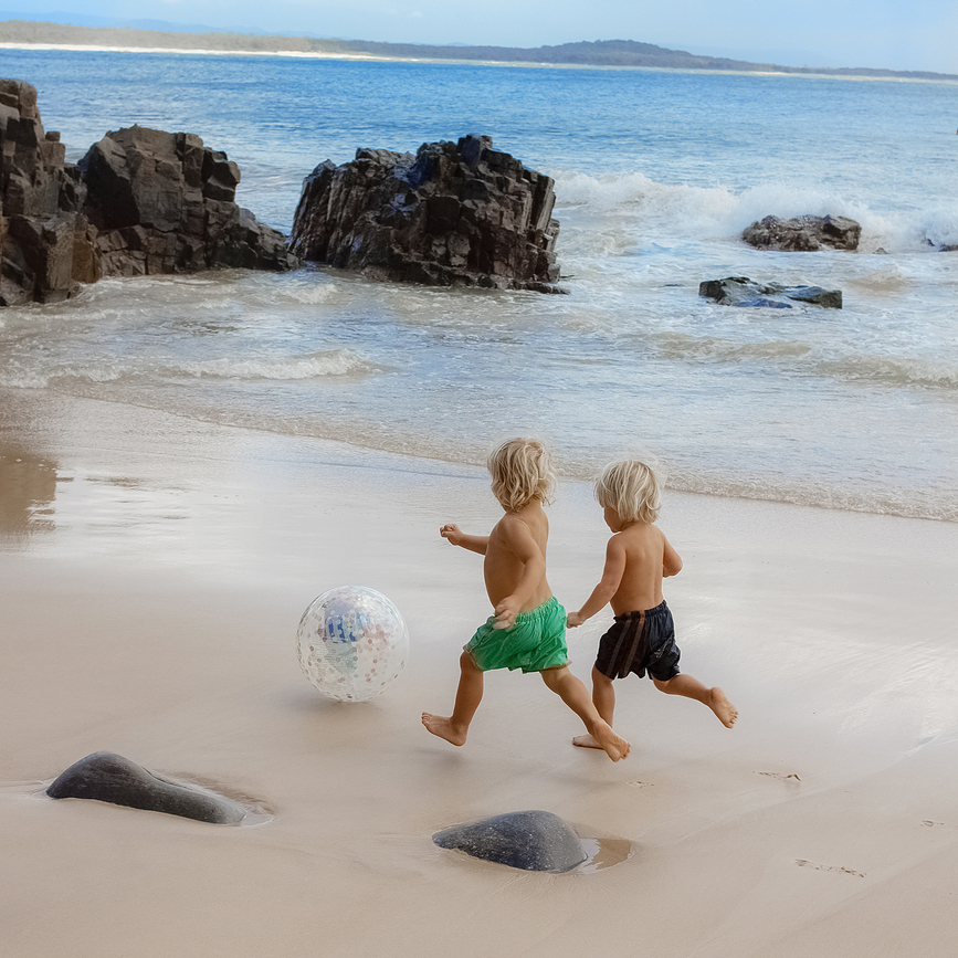 Pelota hinchable infantil Sunnylife, diseño Sammy The Seagull