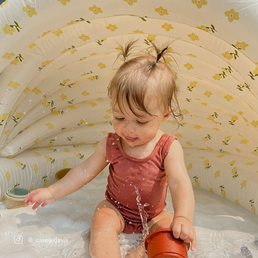 Piscina hinchable para bebés Buddy Shark Tribe