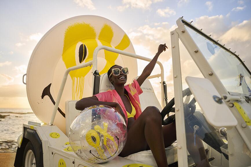 Sunnylife Sammy the Seagull Napihljiva žoga za otroke