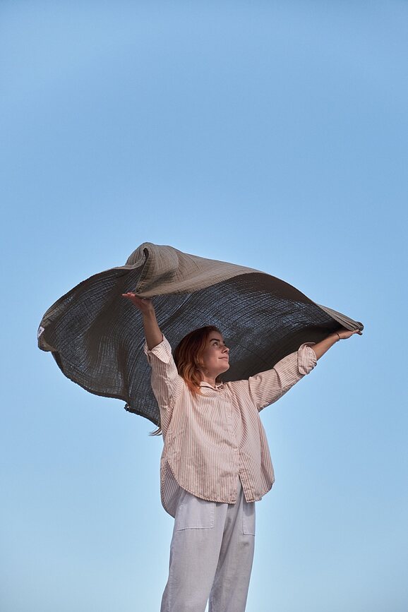 Fine Kopalniška brisača, 100 x 150 cm, sivka