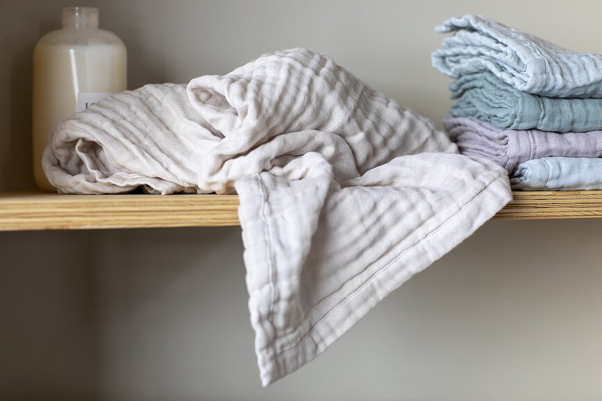 Toalla Fine, 60 x 100 cm, gris topo