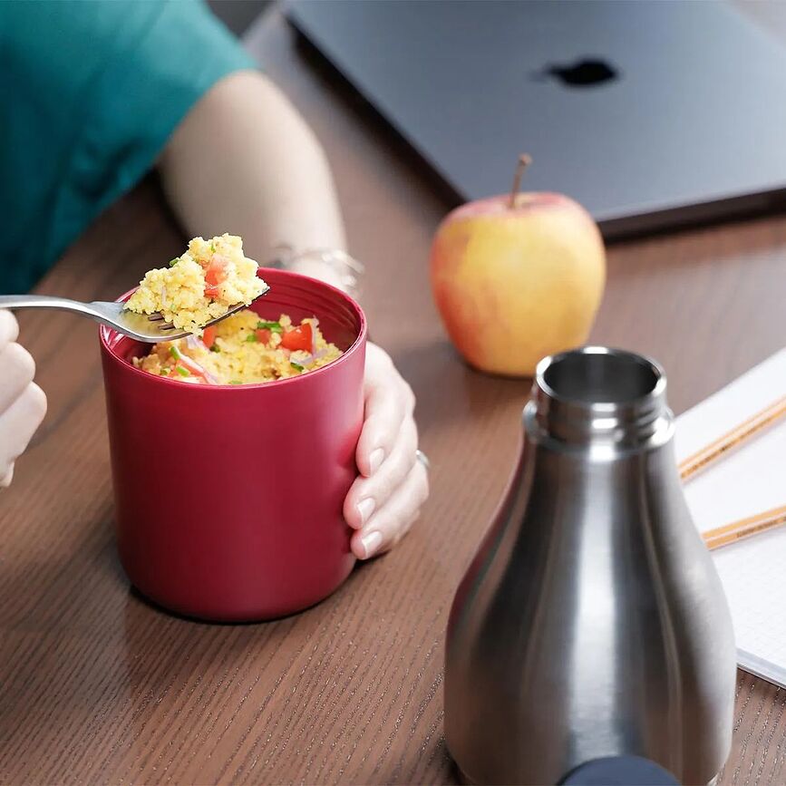 Fiambrera Food&Hydrate2, con botella