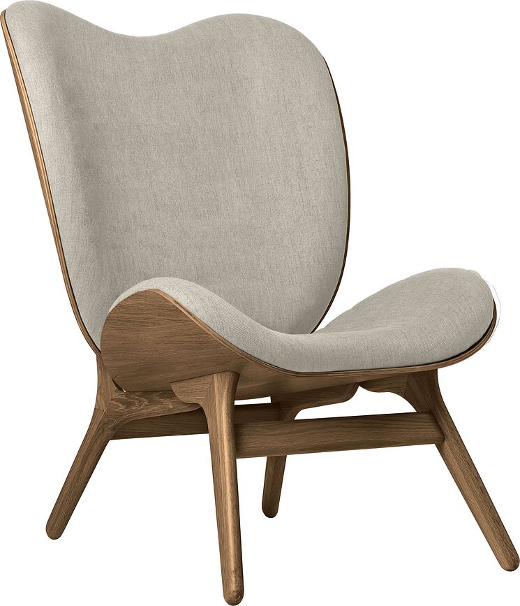 Conversation Piece Sessel 106 cm hell sandfarbig auf dunklen Eichenbeinen