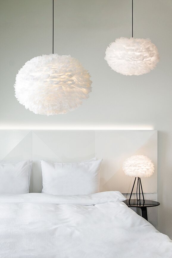 Eos Lampa srednja bijela