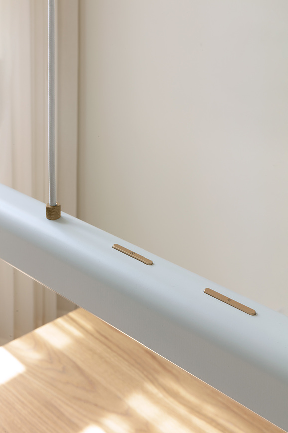 Hazel Branch Suspension, blanche