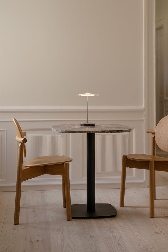 Lámpara de mesa inalámbrica Asteria Glass Move, acero pulido