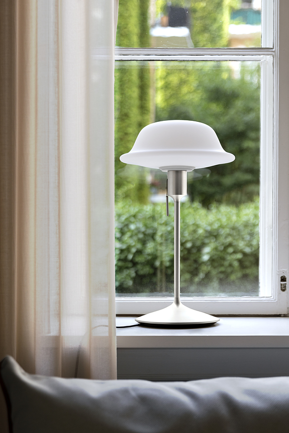 Lampe de table Butler 55 cm, laiton