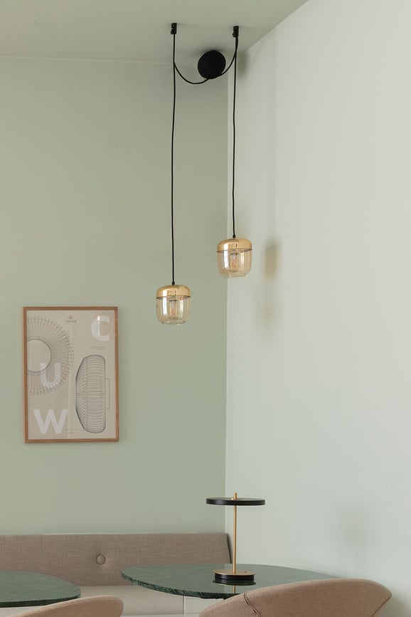 Suspension Acorn simple, ambre laiton