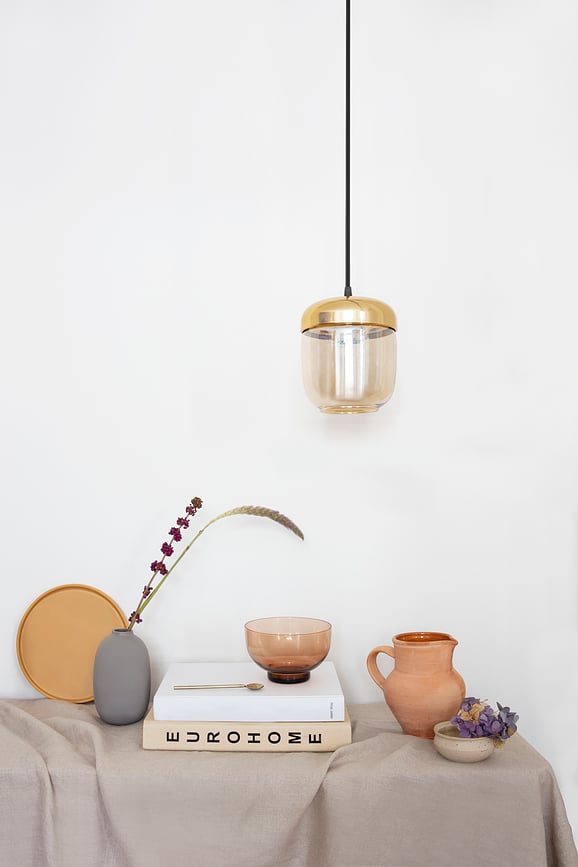 Suspension Acorn simple, ambre laiton