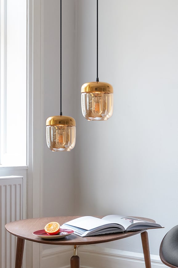 Suspension Acorn simple, ambre laiton