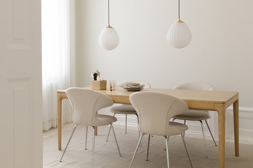 Suspension Around The World, or et noir