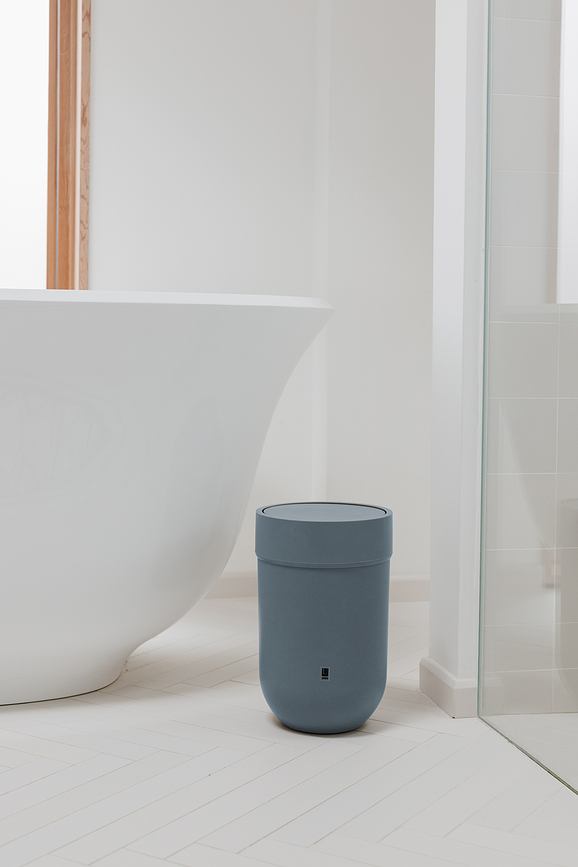 Cubo de basura Touch, blanco, con tapa