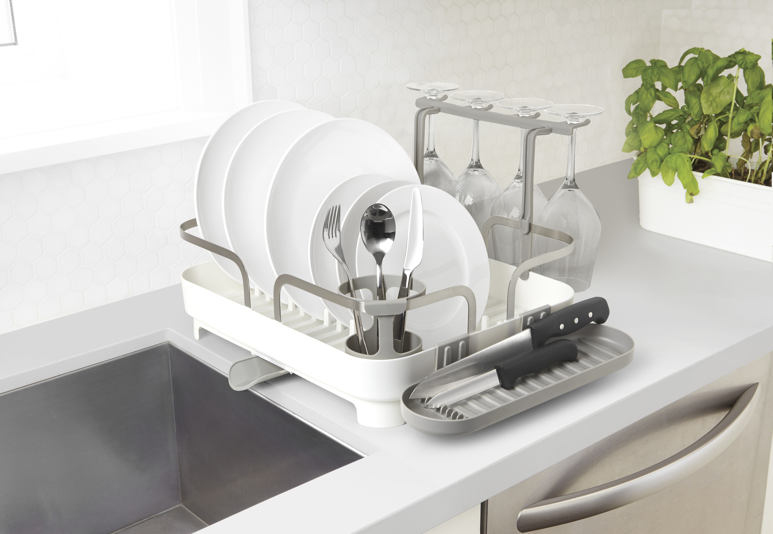 https://3fa-media.com/umbra/umbra-holster-dish-drying-rack__92898_e069898-s2500x2500.jpg