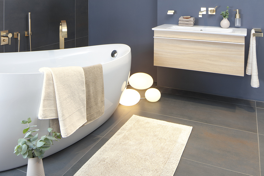 One Ručnik 80 x 150 cm grafitni