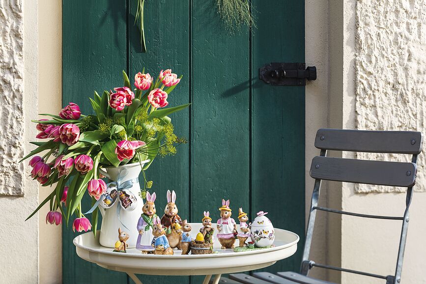 Adorno colgante Bunny Tales, figura de Anna en cáscara de huevo