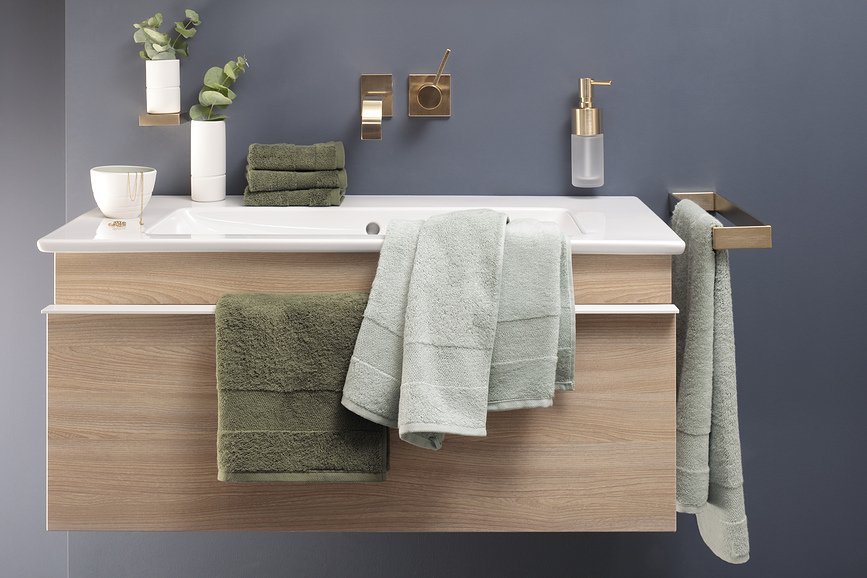 One Brisača, 50 x 100 cm, črna