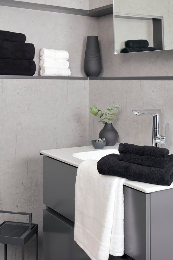 One Ručnik 30 x 50 cm bijeli