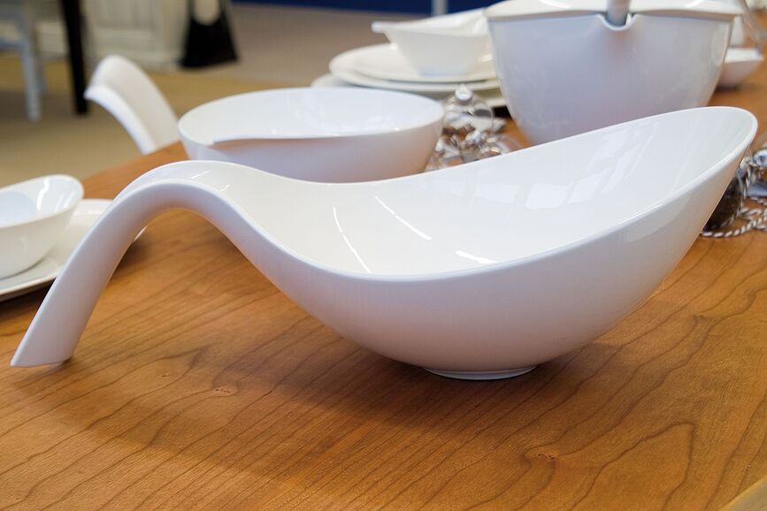 Bol para servir con asa Flow, 1,8 L