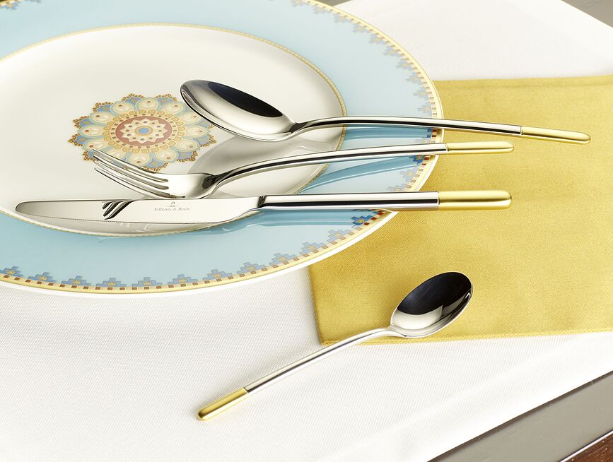 Cuchillo de Mesa Ella, parcialmente dorado