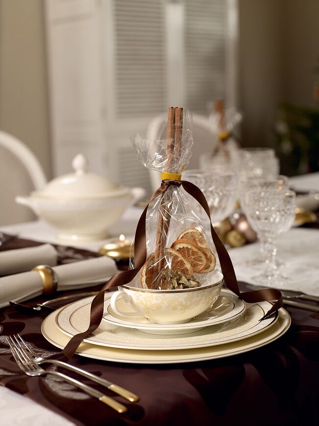 Juego de cubiertos Ella, con baño de oro parcial, Set de 24 piezas