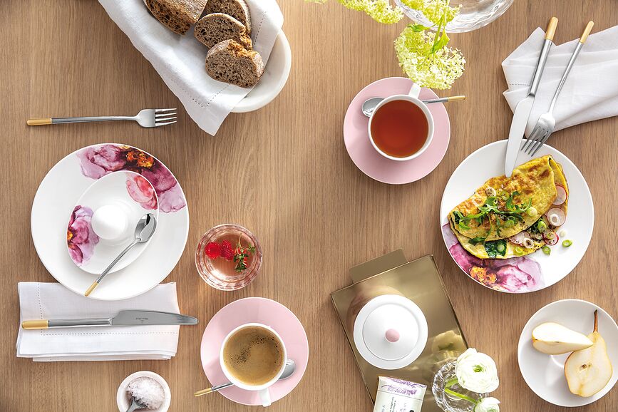 Juego de cubiertos parcialmente chapado en oro Ella, Set de 113 piezas