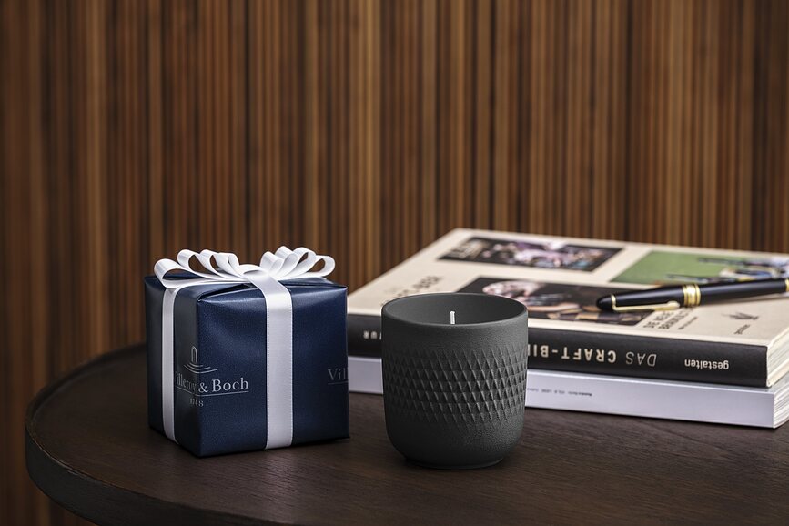 Manufacture Collier Noir Care Passion Dišeča Sveča