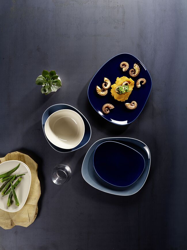 Organic Turquoise Assiette Plate