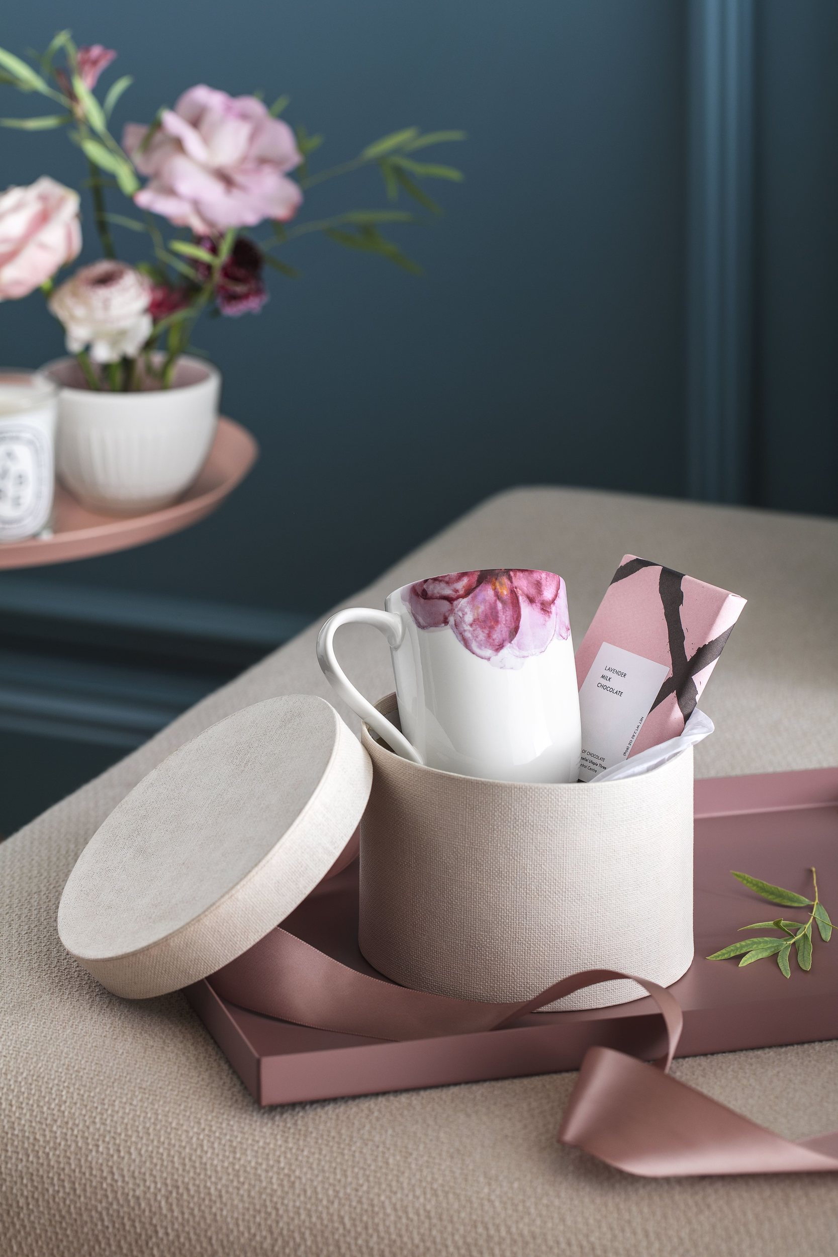 https://3fa-media.com/villeroy-boch/villeroy-boch-rose-garden-mug-340-ml__140223_37077b6-s2500x2500.jpg