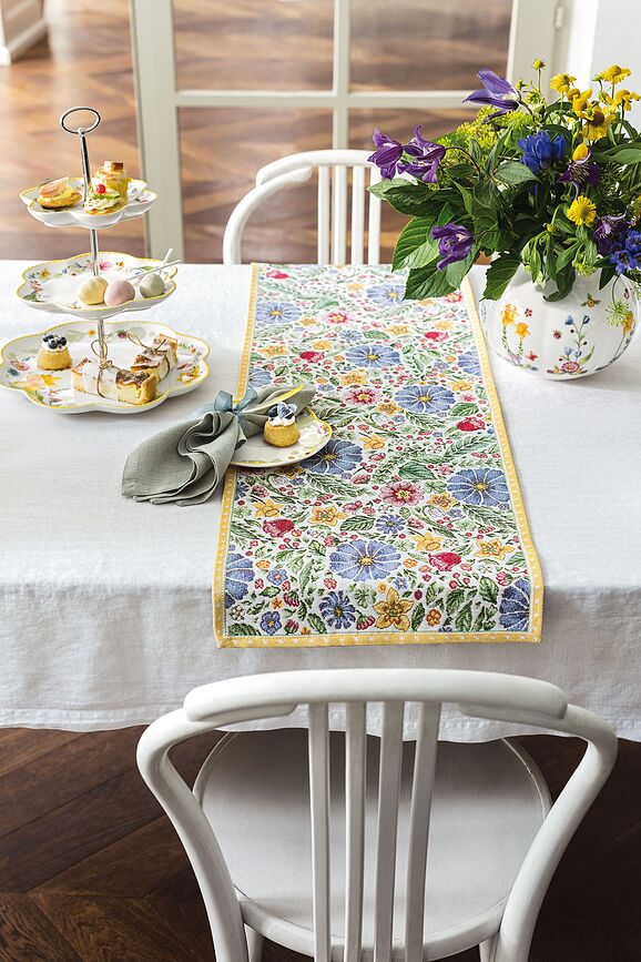 Spring Awakening Chemin de Table, 32 x 96 cm